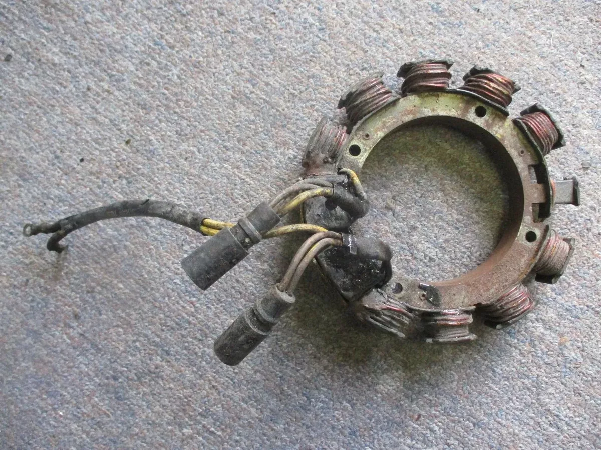 Johnson/Evinrude 275hp 2-Stroke Outboard Stator (582847)