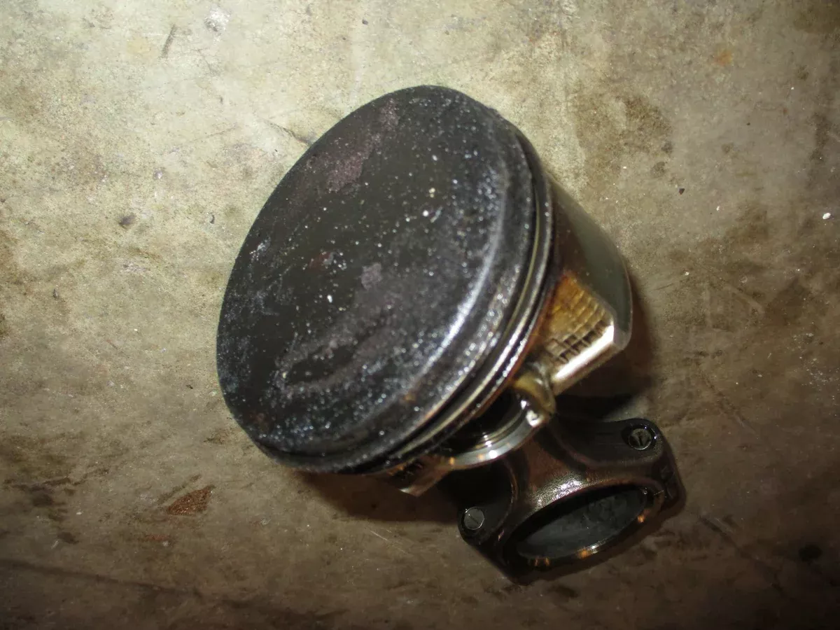 Mercury Verado 275hp outboard piston and rod (897737T01)