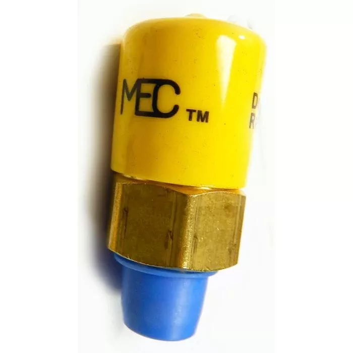 MEV25/250 (Marshall Excelsior) 1/4 In. MPT 250 Psi Ul External