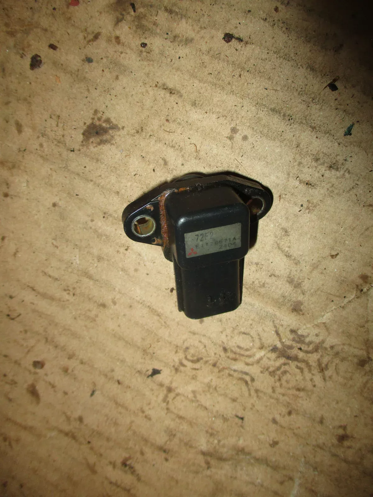Suzuki DF140 outboard map sensor (18590-72F21)