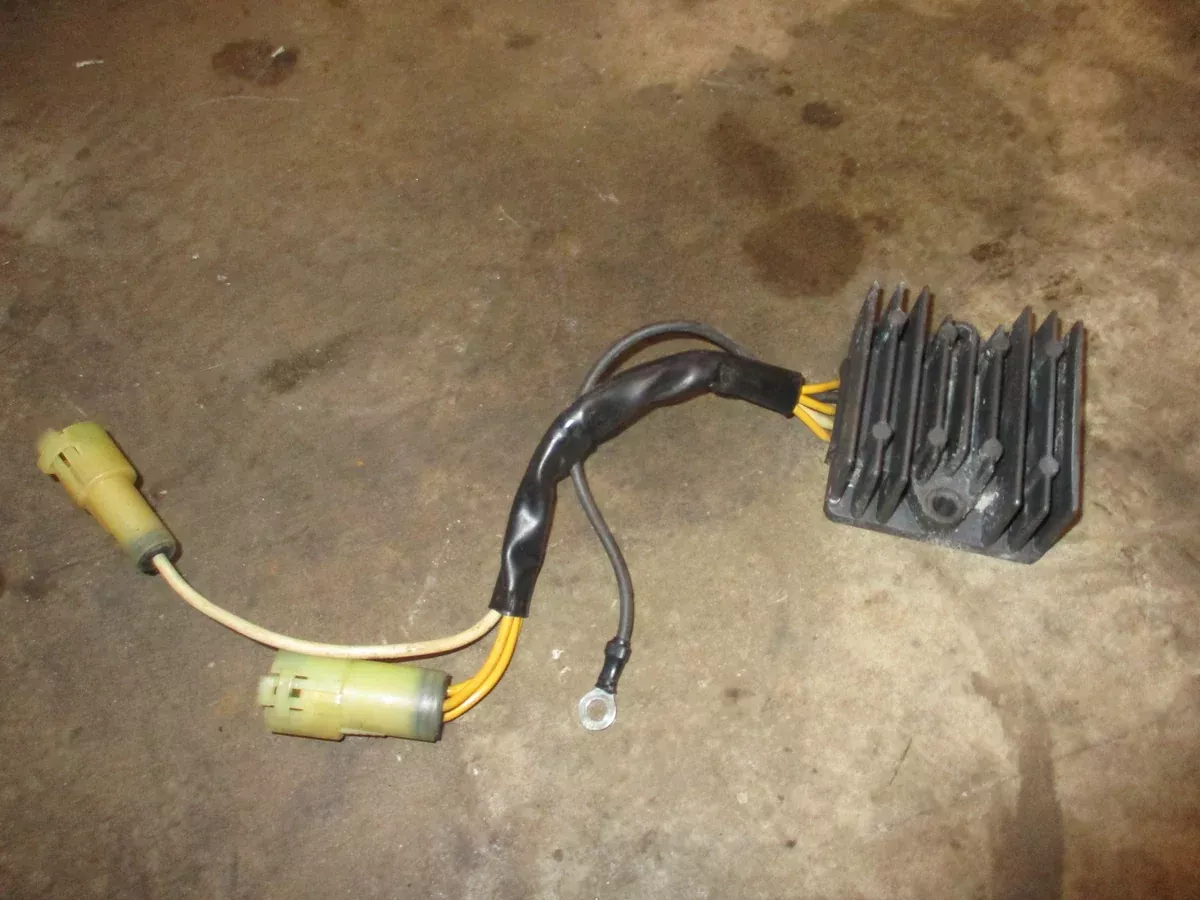Suzuki DF60 60hp outboard rectifier regulator (32800-92E20)